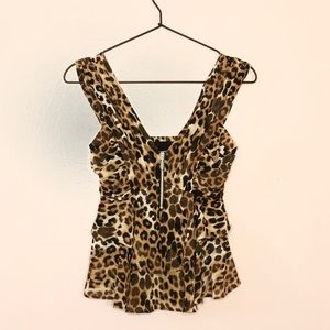 Express Animal Print Sleeveless Blouse Top…